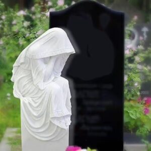 Евростела | Памятник со скорбящей
